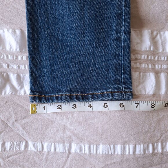 Levi's Premium Women's 501 Crop Jeans Size 26x26 (26x24) Blue Denim Big E 36200 - Picture 14 of 16